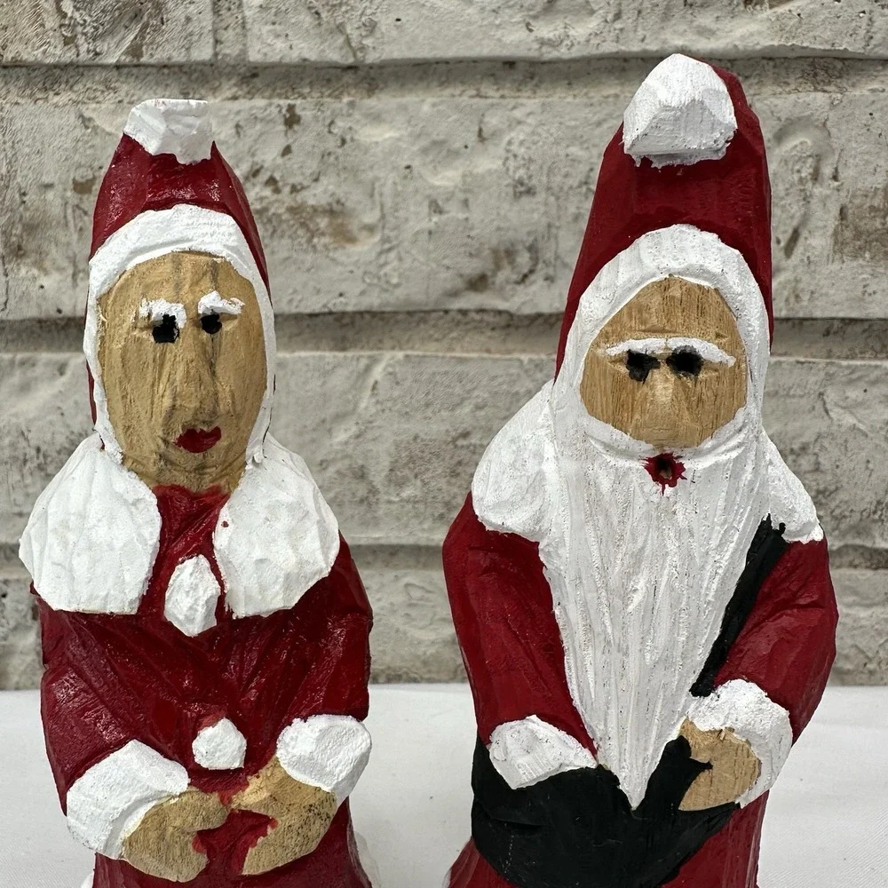 Vintage Hand-Carved Wooden Santa Claus Mrs Claus Figurine 7